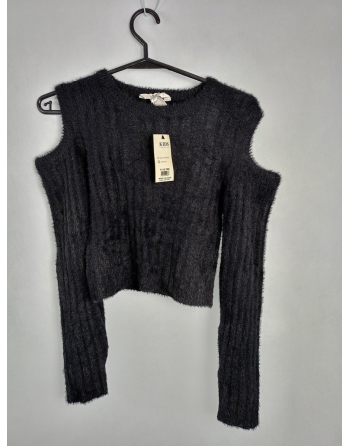 CZARNY SWETEREK B2426