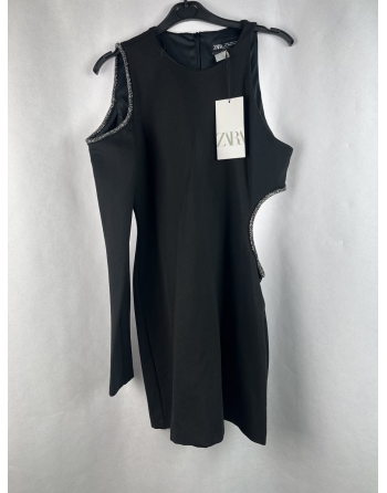 Sukienka Z Wycięciem Z Boku...