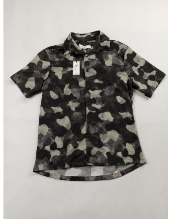 KOSZULA Z KRÓTKIM RĘKAWEM...