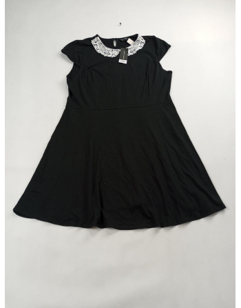 SUKIENKA CZARNA DT2678