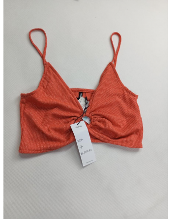 CROP-TOP NA RAMIĄCZKACH C49