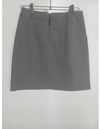 SPÓDNICA W CZRNO - BIAŁĄ...