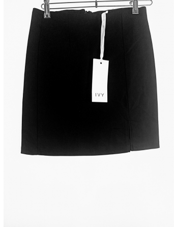 DOPASOWANA CZARNA SPÓDNICA...