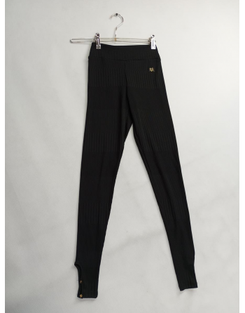 CZARNE PRĄŻKOWANE LEGGINSY...